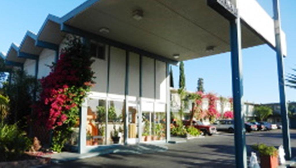 Antioch Executive Inn Exterior photo